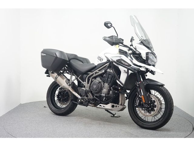 triumph - tiger-1200-xca