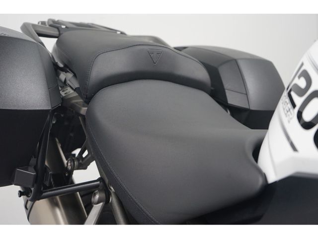 triumph - tiger-1200-xca