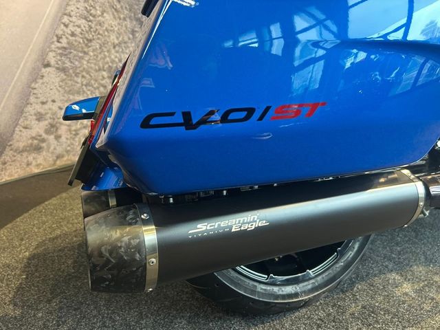 harley-davidson - cvo-road-glide-st