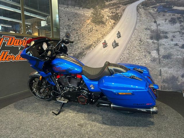 harley-davidson - cvo-road-glide-st