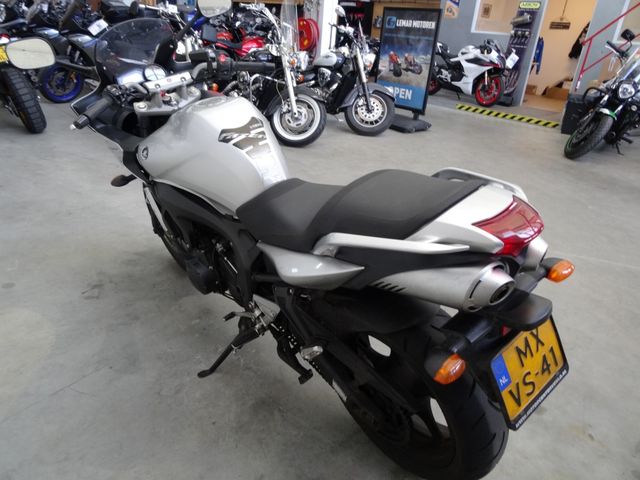 yamaha - fz-6-fazer-s2