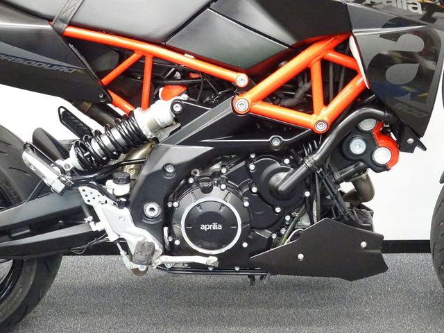aprilia - dorsoduro-900-abs