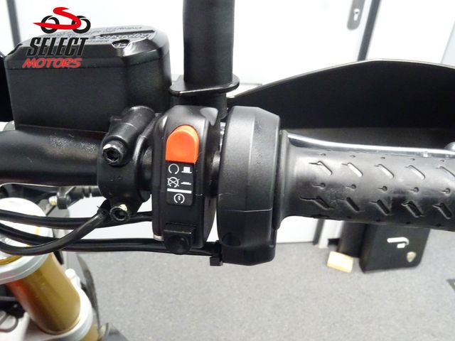 aprilia - dorsoduro-900-abs
