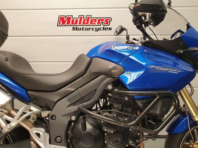 triumph - tiger-1050