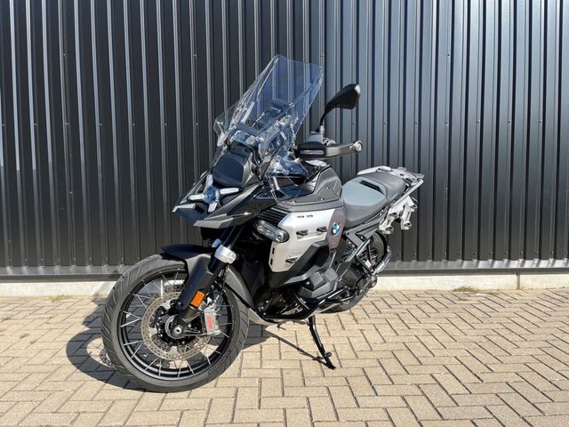 bmw - r-1300-gs-adventure-triple-black