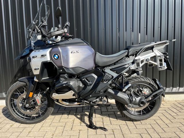 bmw - r-1300-gs-adventure-triple-black