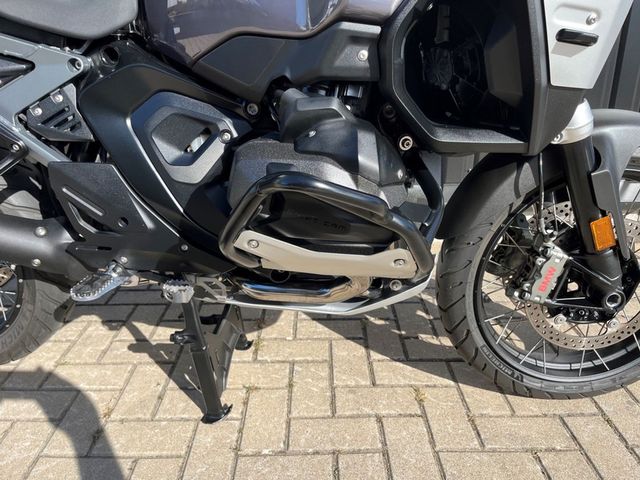 bmw - r-1300-gs-adventure-triple-black
