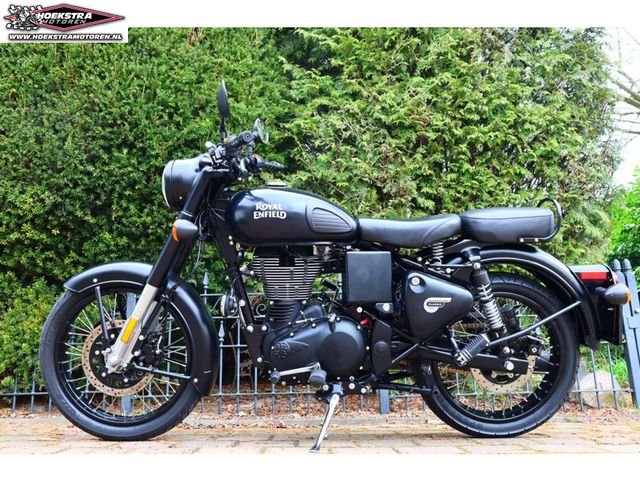 royal-enfield - classic-500-stealth-black