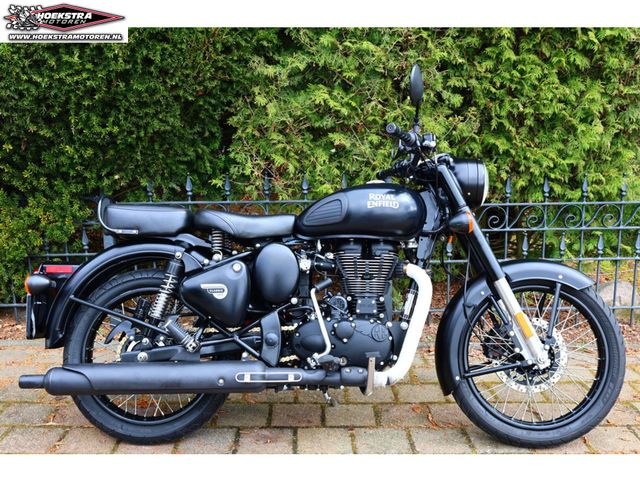 royal-enfield - classic-500-stealth-black