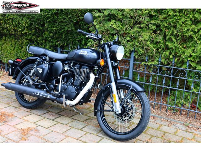 royal-enfield - classic-500-stealth-black