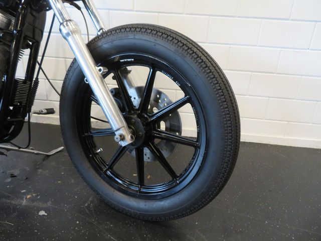 harley-davidson - sportster-custom-xl-883-c