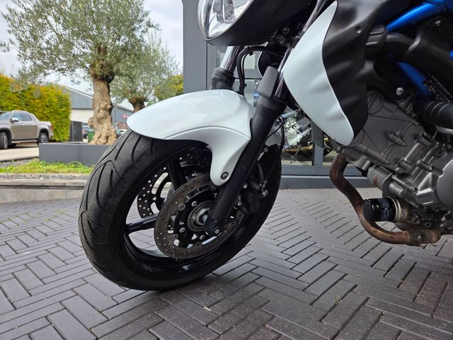 suzuki - sfv-650-gladius-abs