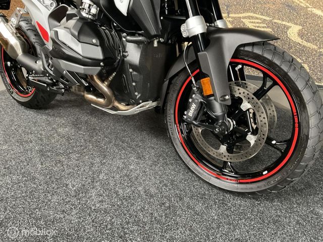 bmw - r-1300-gs