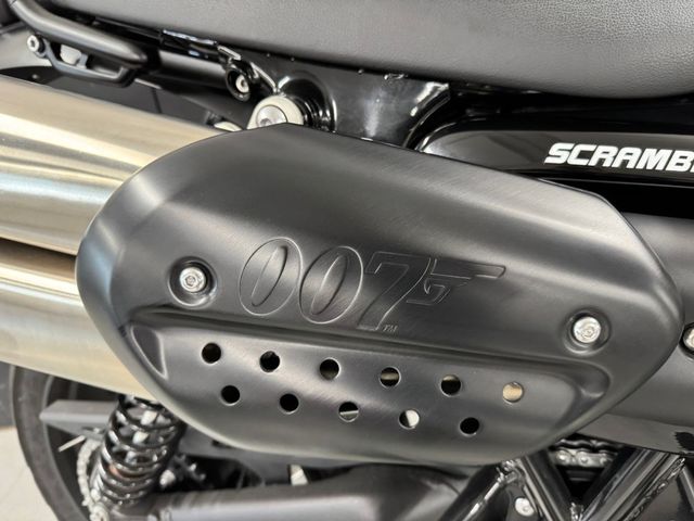 triumph - scrambler-1200-xe-bond-edition