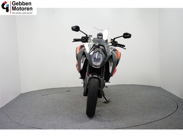 ktm - 1290-super-duke-gt