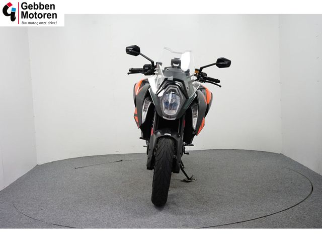 ktm - 1290-super-duke-gt