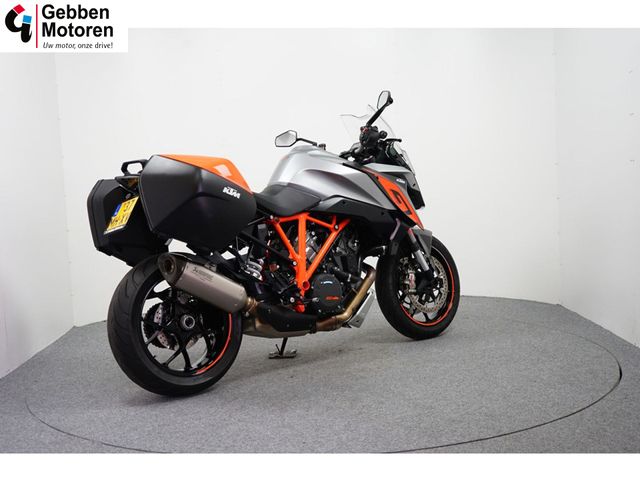 ktm - 1290-super-duke-gt