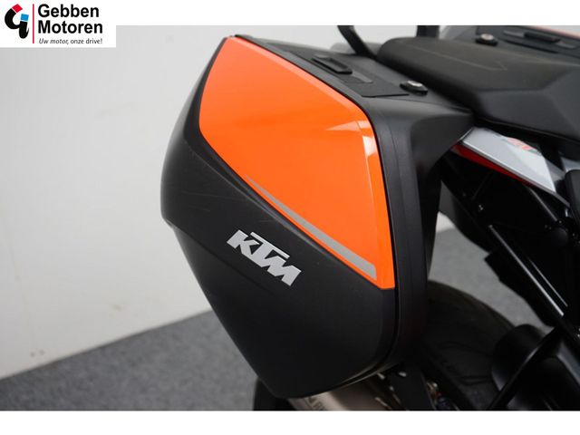 ktm - 1290-super-duke-gt