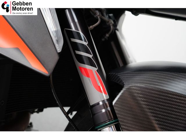 ktm - 1290-super-duke-gt