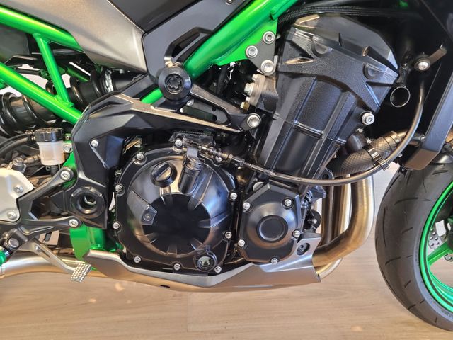 kawasaki - z900-70kw