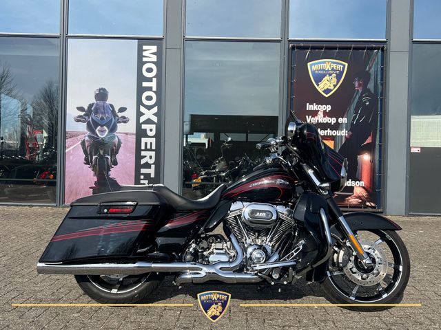 harley-davidson - street-glide-cvo-flhxse