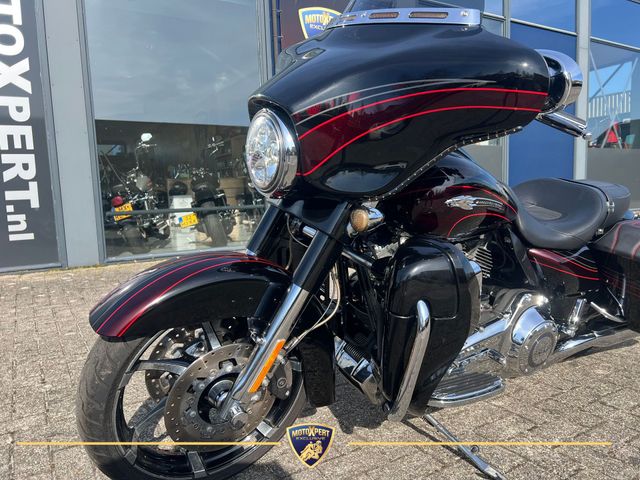 harley-davidson - street-glide-cvo-flhxse