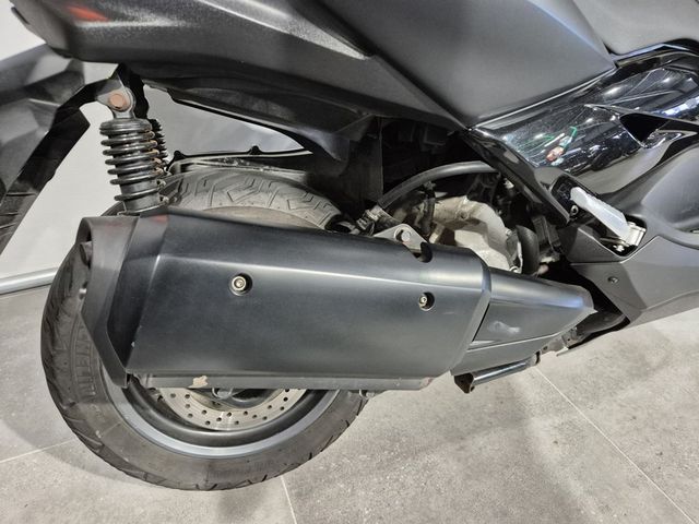 yamaha - x-max-300-tech-max
