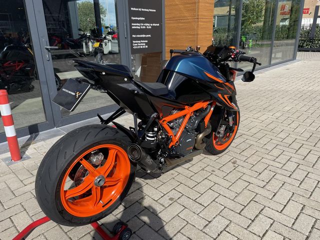 ktm - 1290-super-duke-r-evo