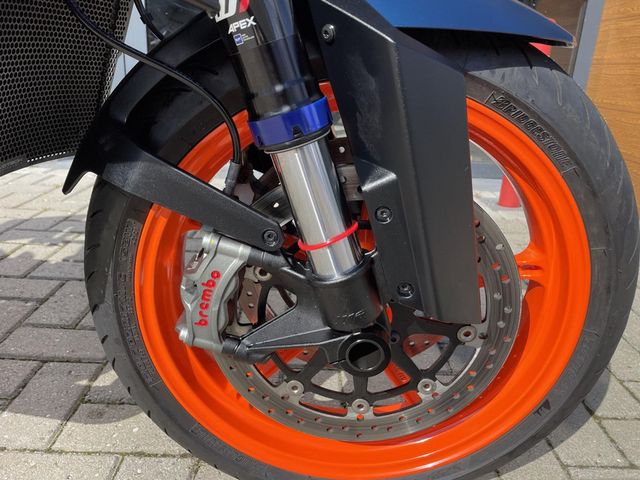 ktm - 1290-super-duke-r-evo
