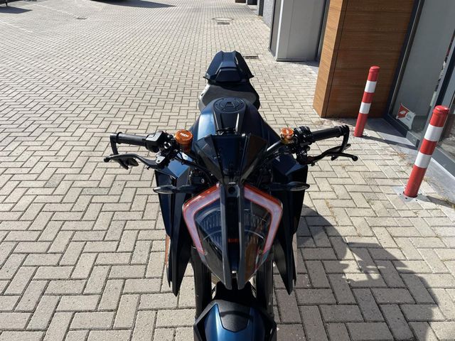 ktm - 1290-super-duke-r-evo
