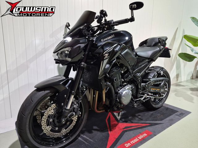 kawasaki - z900