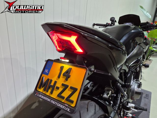 kawasaki - z900