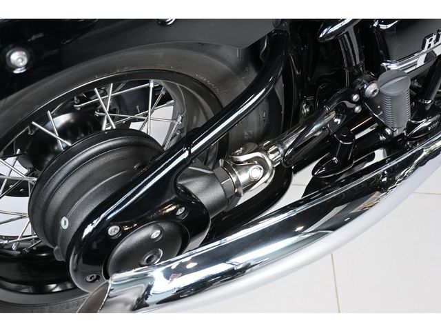 bmw - r-18
