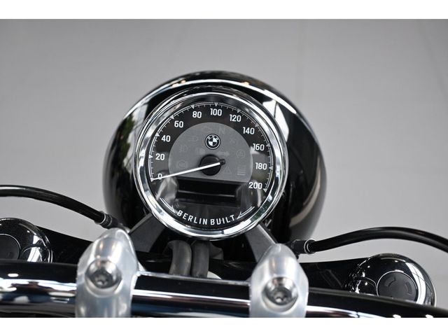 bmw - r-18