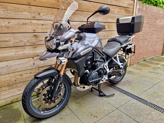 triumph - tiger-1200-xr