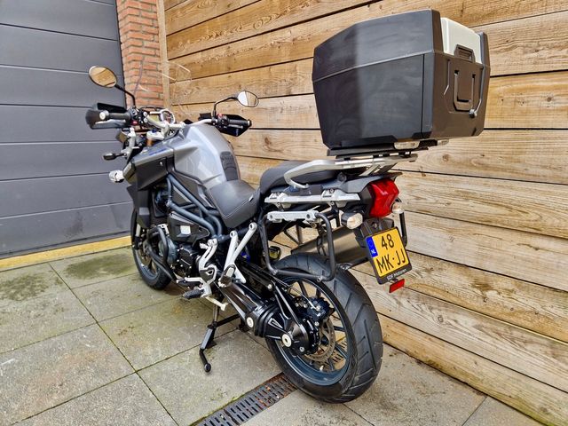 triumph - tiger-1200-xr