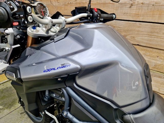 triumph - tiger-1200-xr