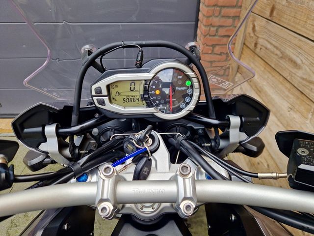 triumph - tiger-1200-xr