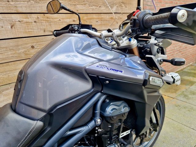 triumph - tiger-1200-xr