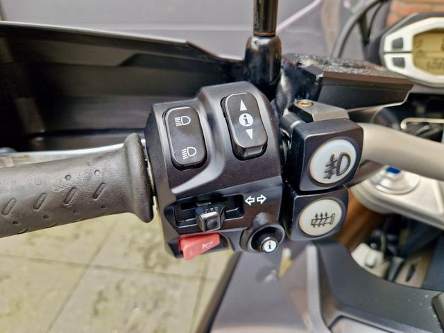 triumph - tiger-1200-xr
