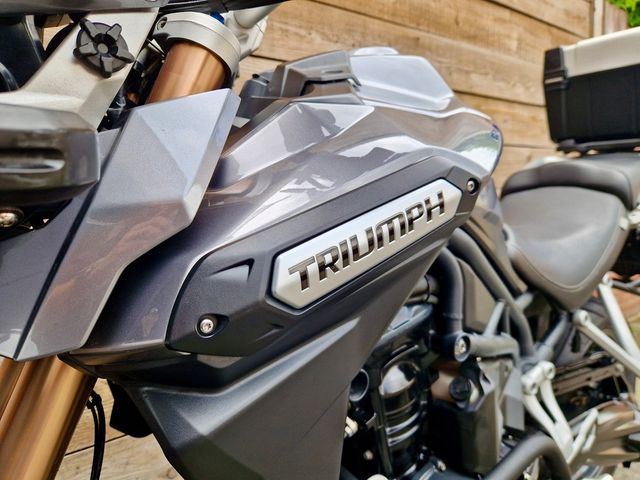 triumph - tiger-1200-xr