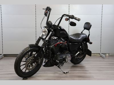 HARLEY-DAVIDSON SPORTSTER IRON XL 883 N – foto 3