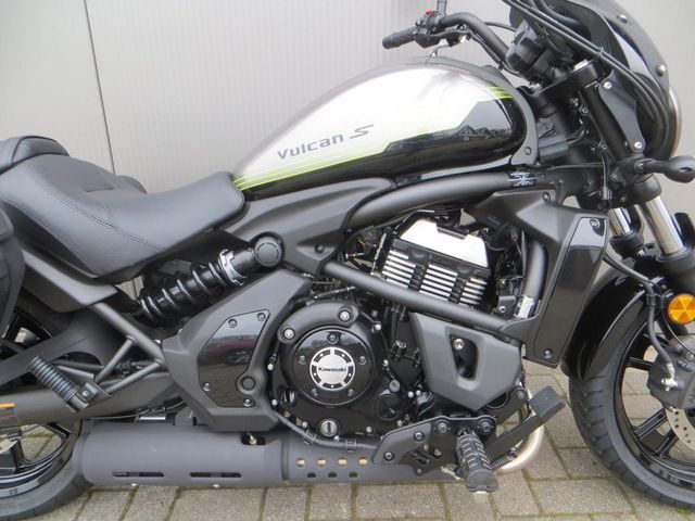 kawasaki - vulcan-s-light-tourer