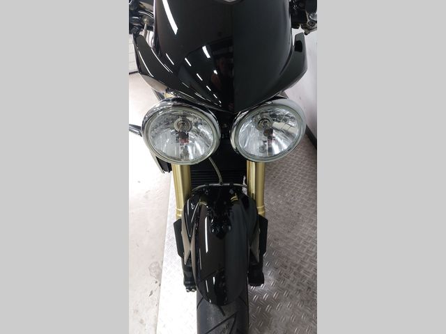 triumph - speed-triple-1050