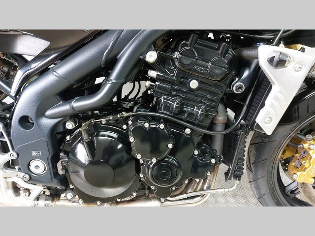 triumph - speed-triple-1050