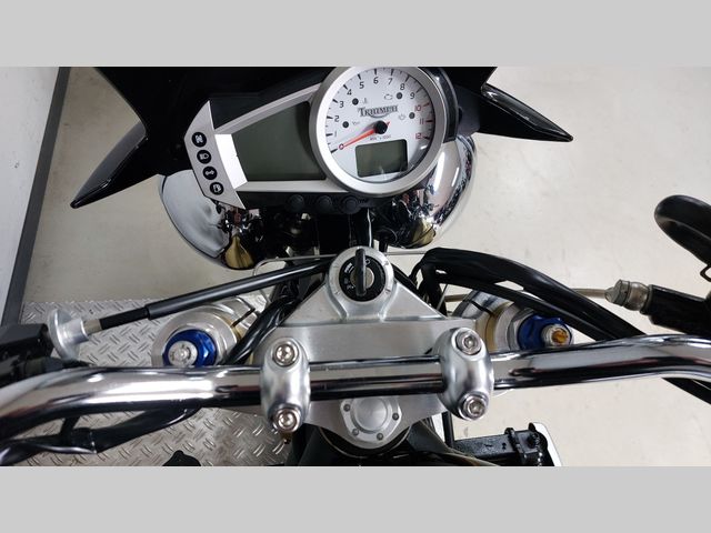 triumph - speed-triple-1050