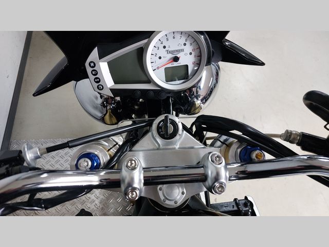 triumph - speed-triple-1050