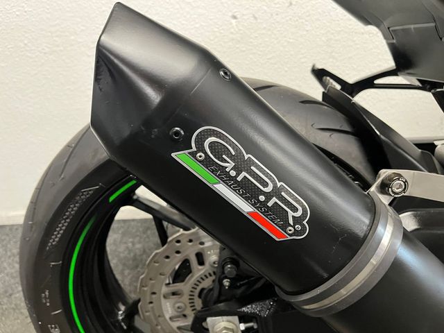 kawasaki - z900