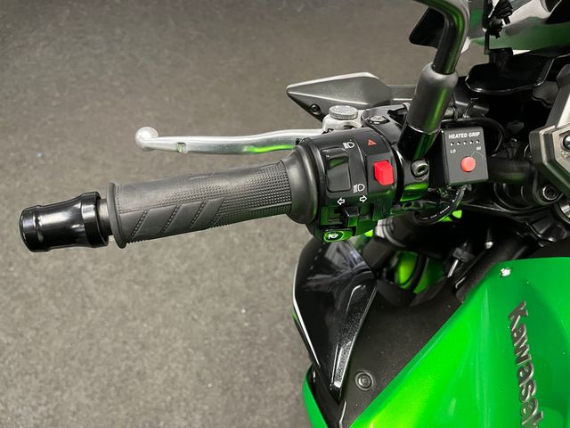 kawasaki - z900