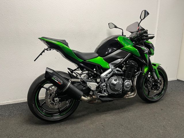 kawasaki - z900